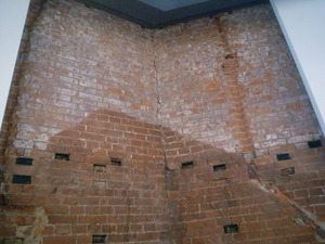 東京駅3虎屋レンガ壁