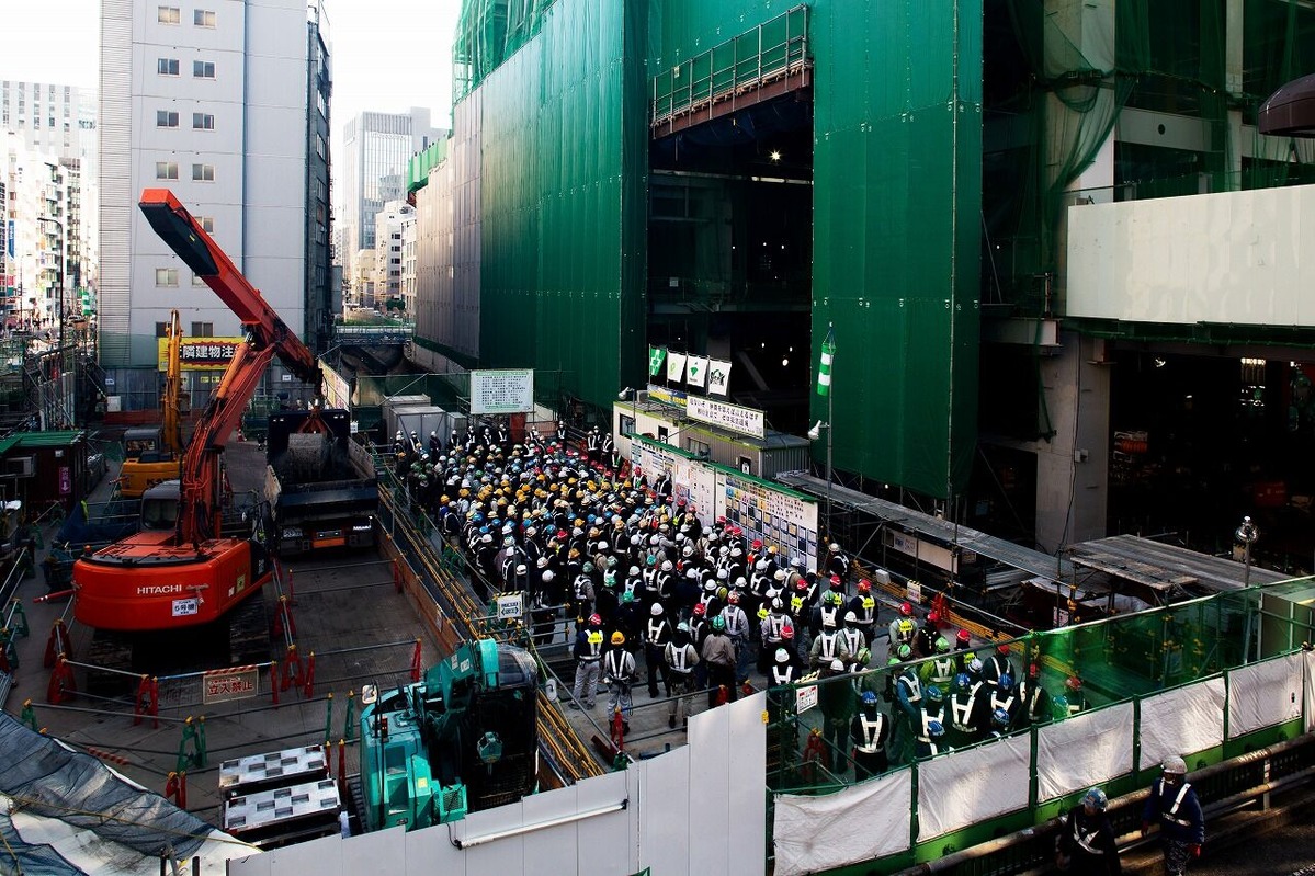 004　渋谷三丁目　渋谷川・稲荷橋付近の再開発現場　2017.01.13