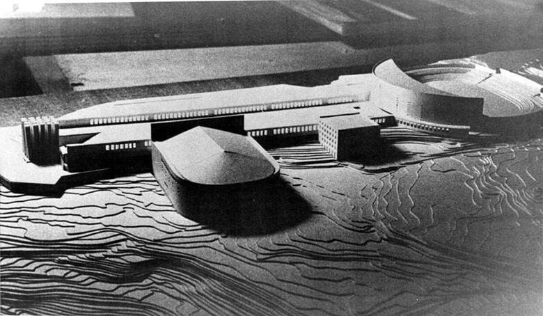 丹下連載7_5_サエンス・デ・オイサ+ラファエル・モネオ案