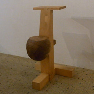 一球一脚《文机＋椅子》