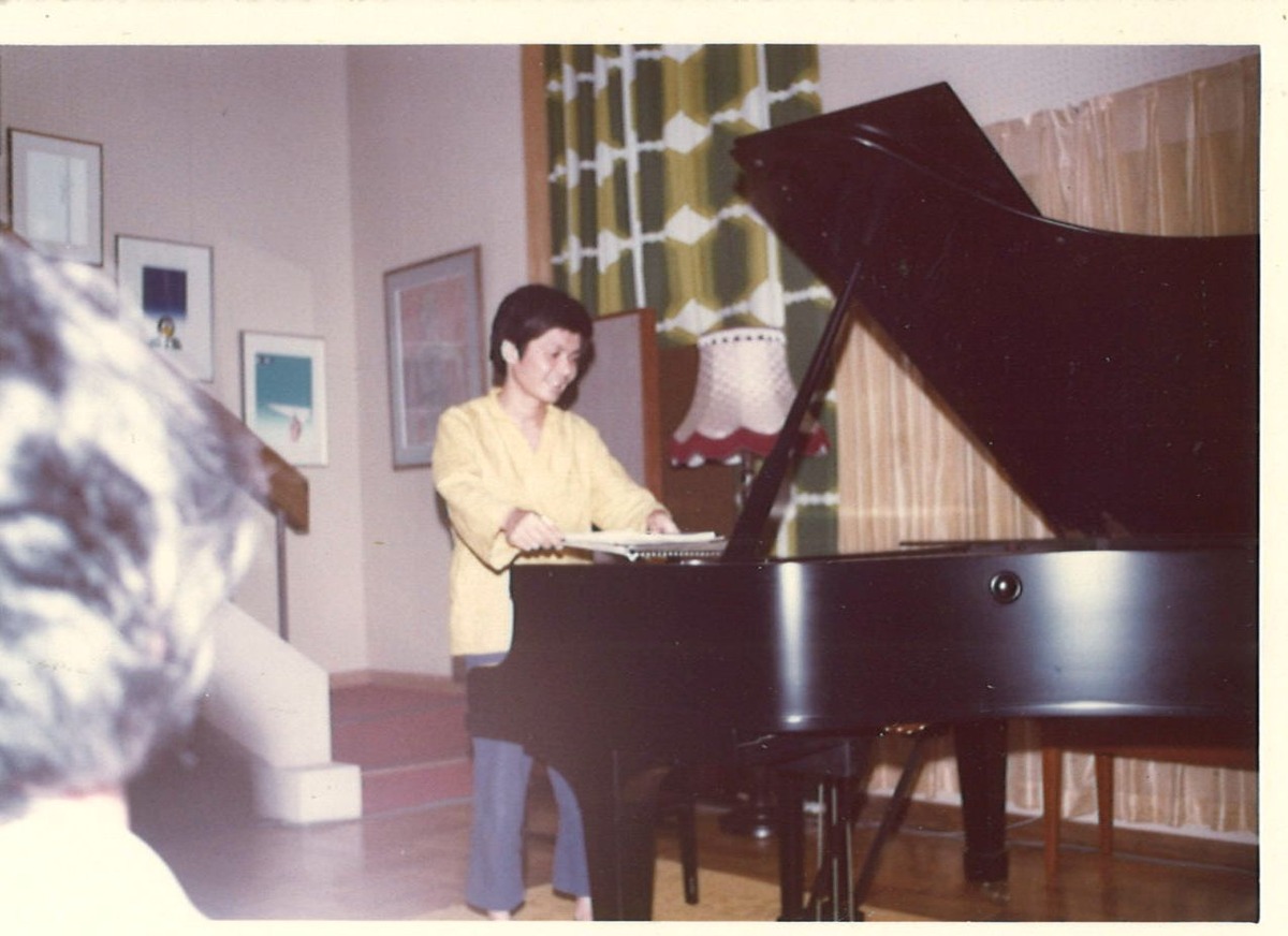 1977年7月10日浜松大島ホール高橋悠治コンサート