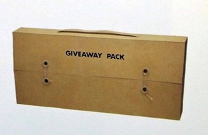 図9　Giveaway Pack2（外側）