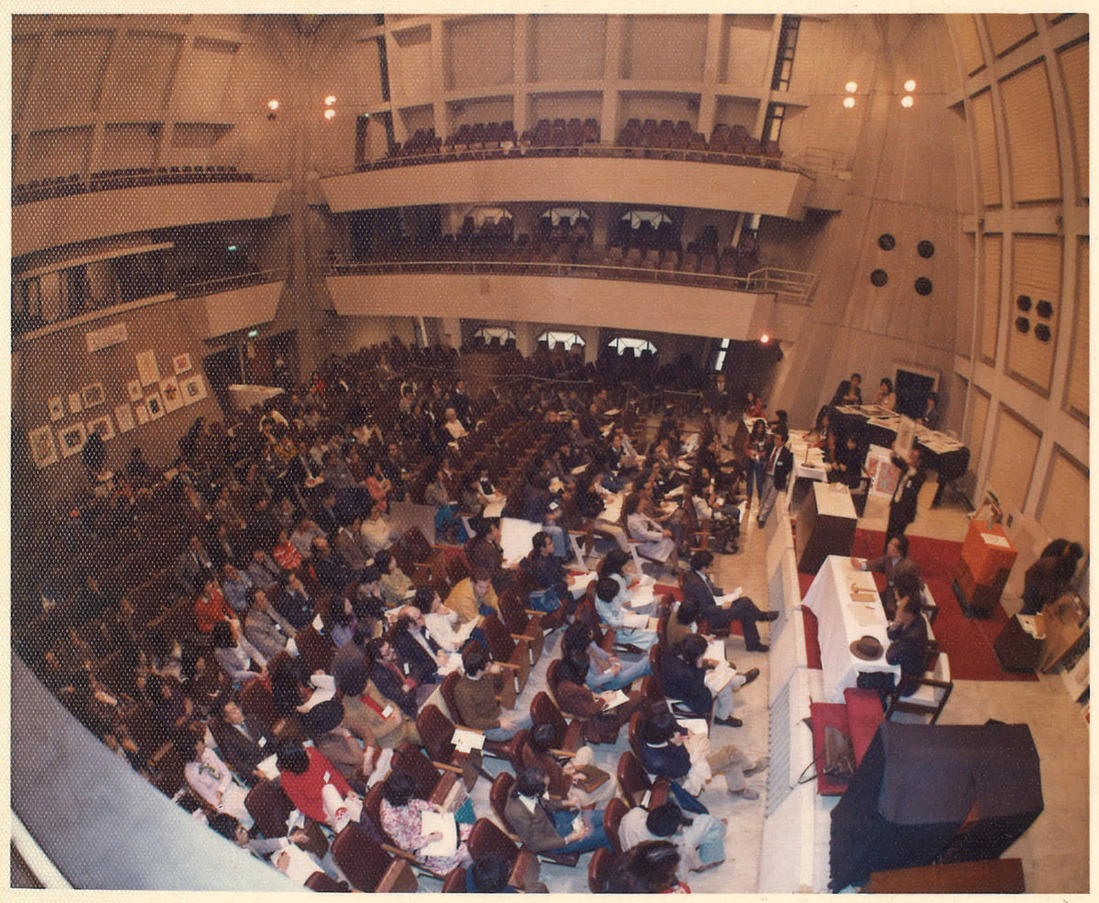 19741027現代版画センター第2回東京オークション山手教会にて_00004