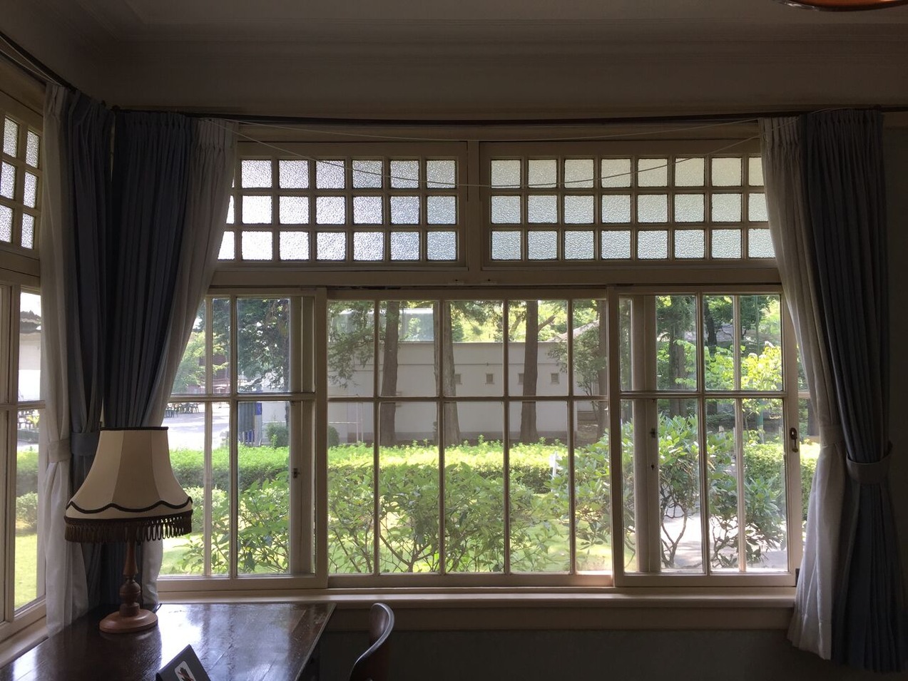 画像6_「田園調布の家」書斎の窓