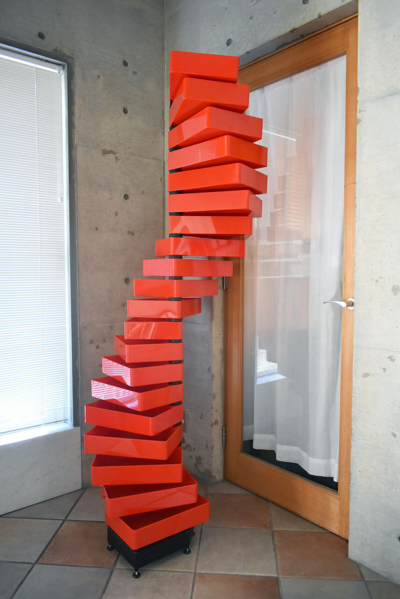 倉俣史朗「Revolving Cabinet」 (1)