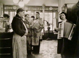 07doisneau_13_Les-bouchers-melomanes