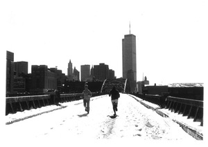 33 雪の日のジョガー