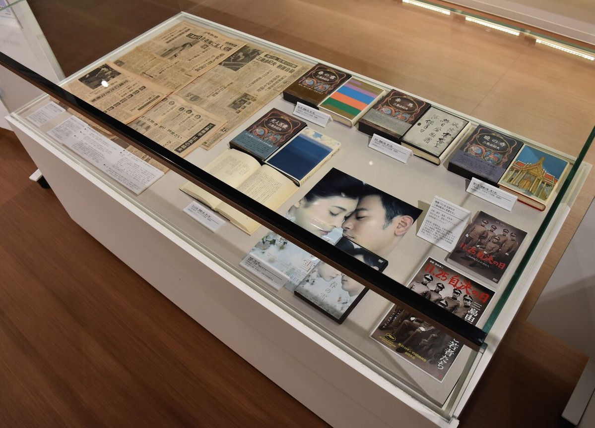 「三島由紀夫と天人五衰展」展示風景　2020.10.9   (2)