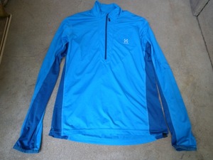 25ホグロフス　長袖Ｔシャツ