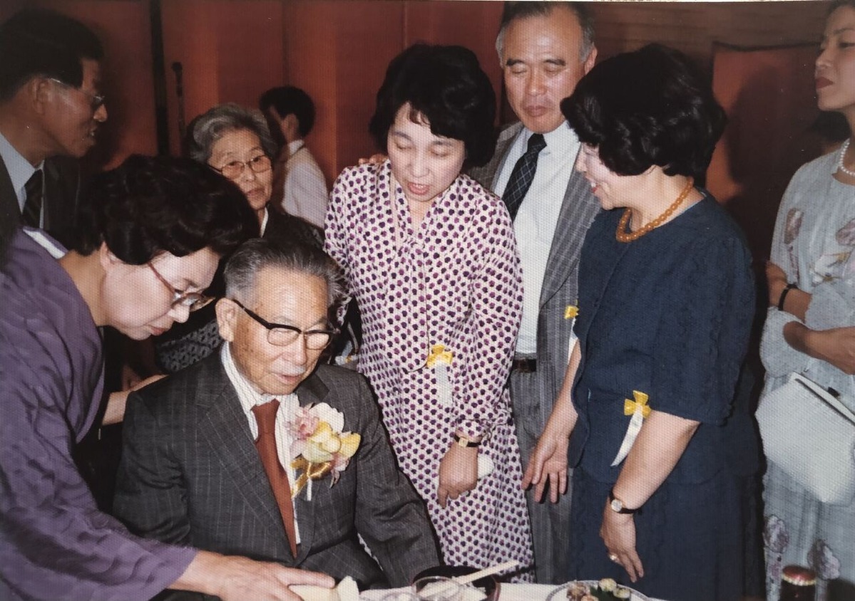 006北川民次の卒寿を祝う会での中上夫妻(1983）