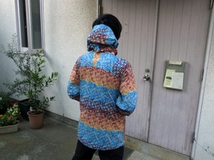 06バルセロナカラーのレインウェア