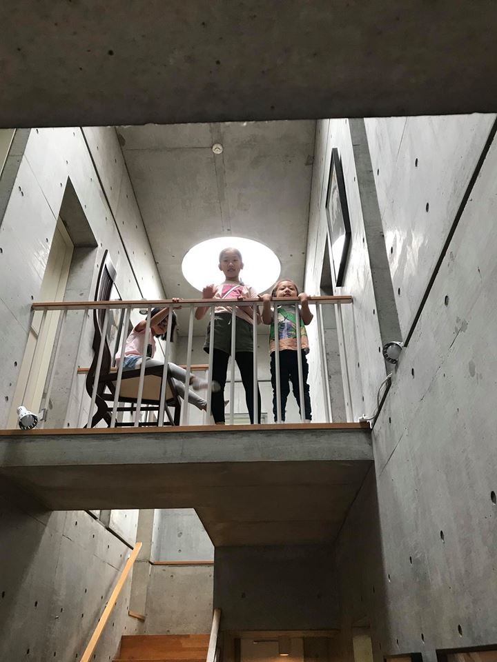 45818886_10216864983993893_1841234101630140416_n