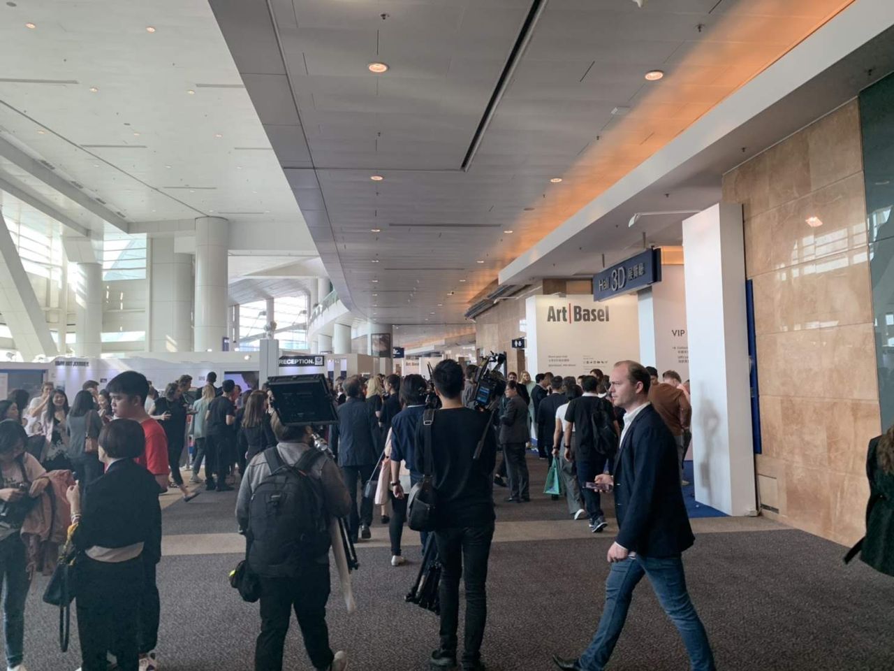 DC064E10-6FFF-45E0-9FC0-B315C479083B