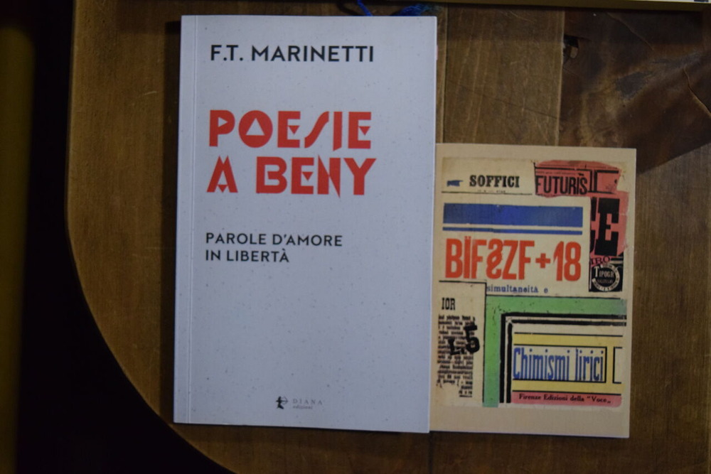 図3 新福さんの未来派コレクション(海外)