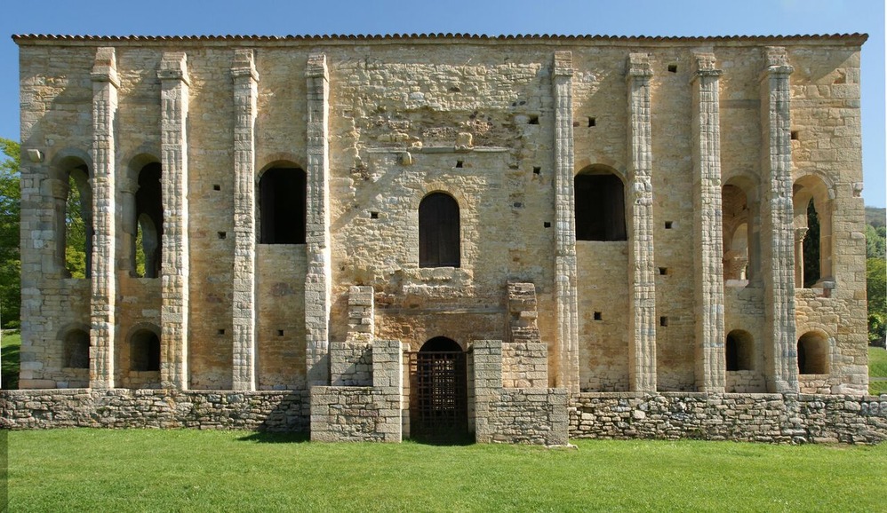 2.サンタ・マリア・デ・ナランコの南面ファサード