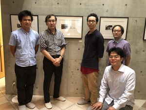 吉田克朗展建畠館長