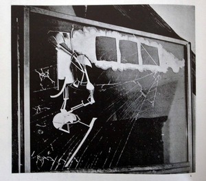 図3-7 同「花嫁」及び「銀河のごときものに囲まれた３箇の空気弁」