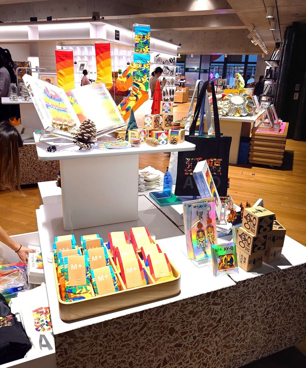 ⑯香港「靉嘔展」(M＋)ミュージアムショップ　2023.12 .14