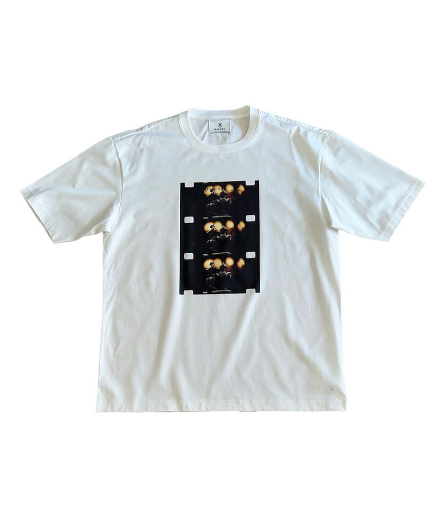RA9-MUT003_030White