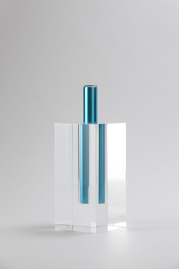 kuramata-14_vase1 (1)