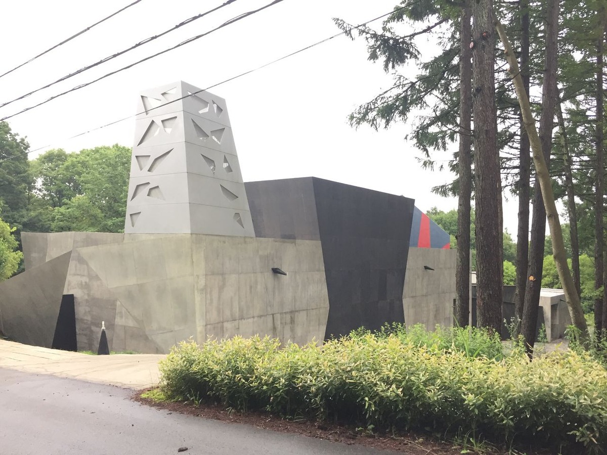 20190818_王聖美写真３増築された壁