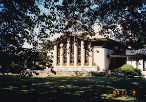 フランク・ロイド・ライト 明日館600