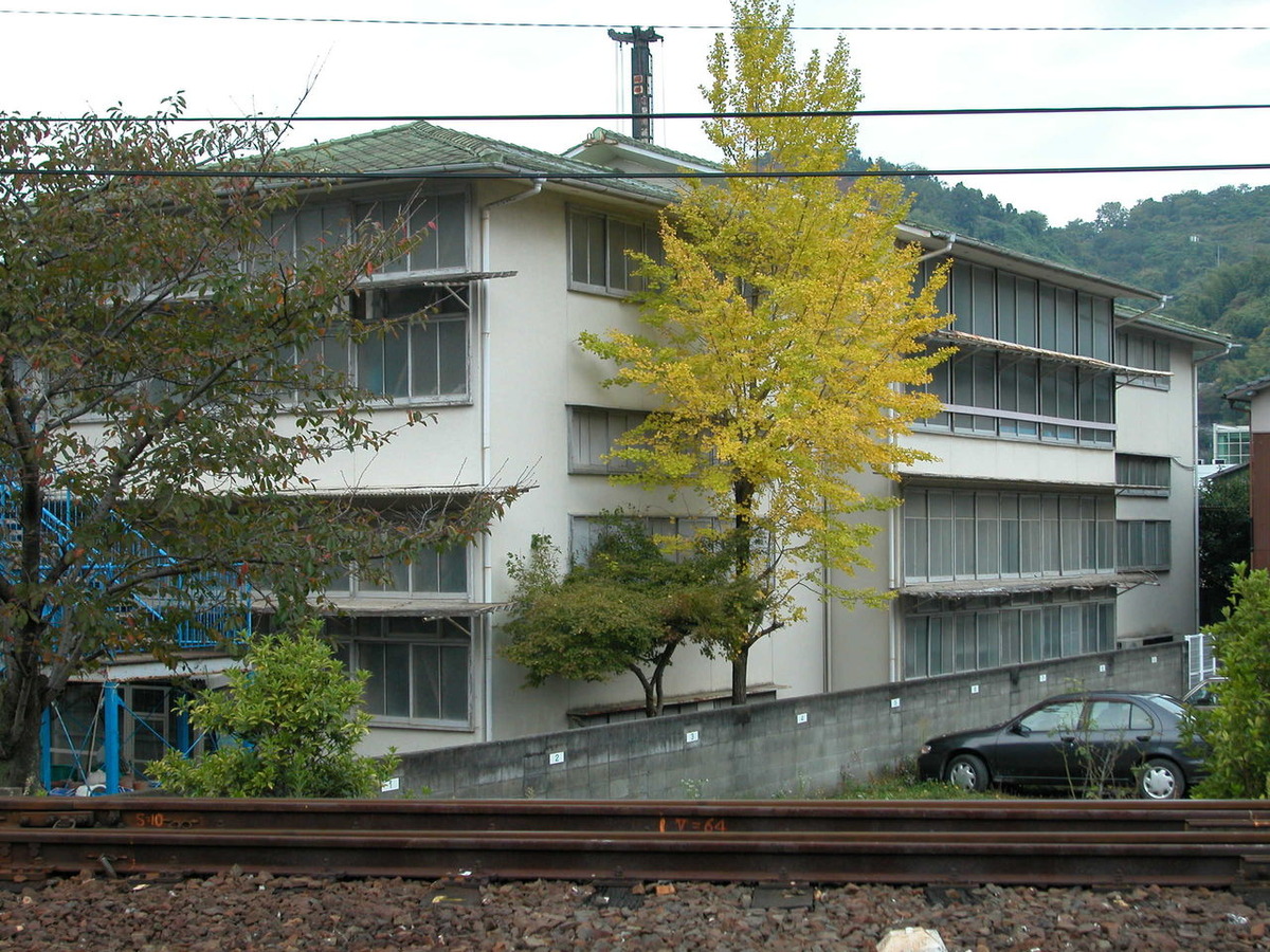 005花田佳明先生・026迚ｹ蛻･謨吝ｮ､譽溯レ髱｢