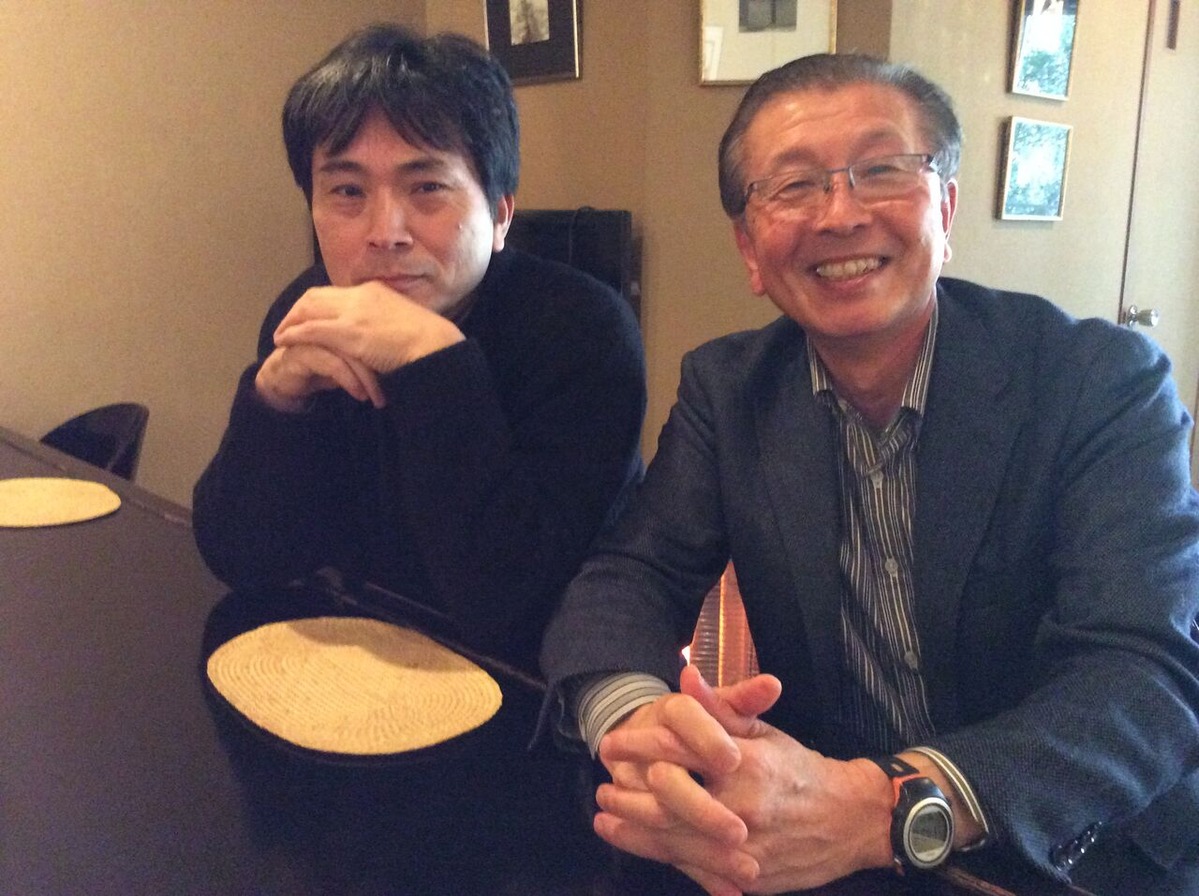 24　北川健次とともに　(餓狼喫茶　サライにて)