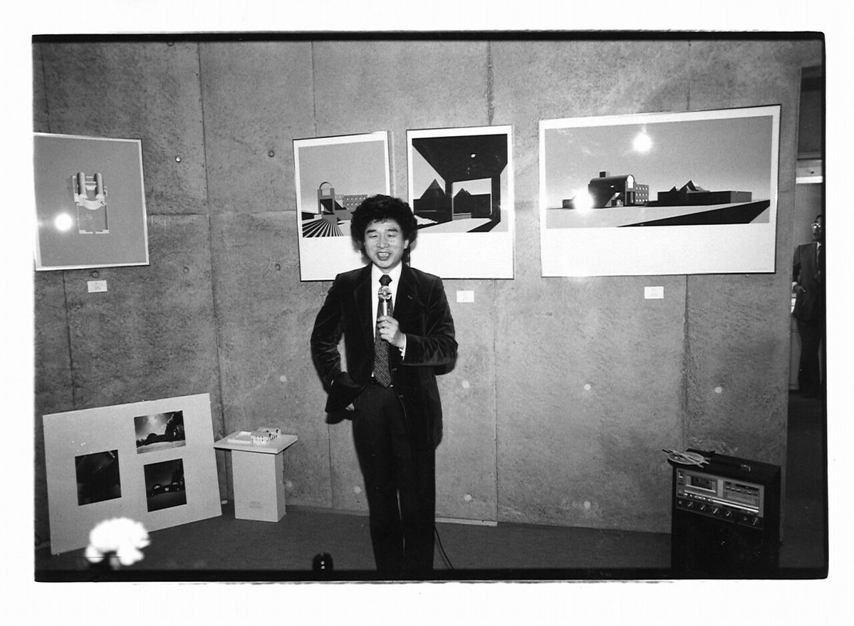 1983_磯崎+ウォーホル二人展_1