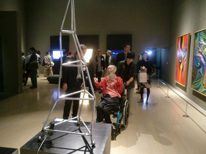 CIMG8894山口勝弘展内覧会4自作の前で