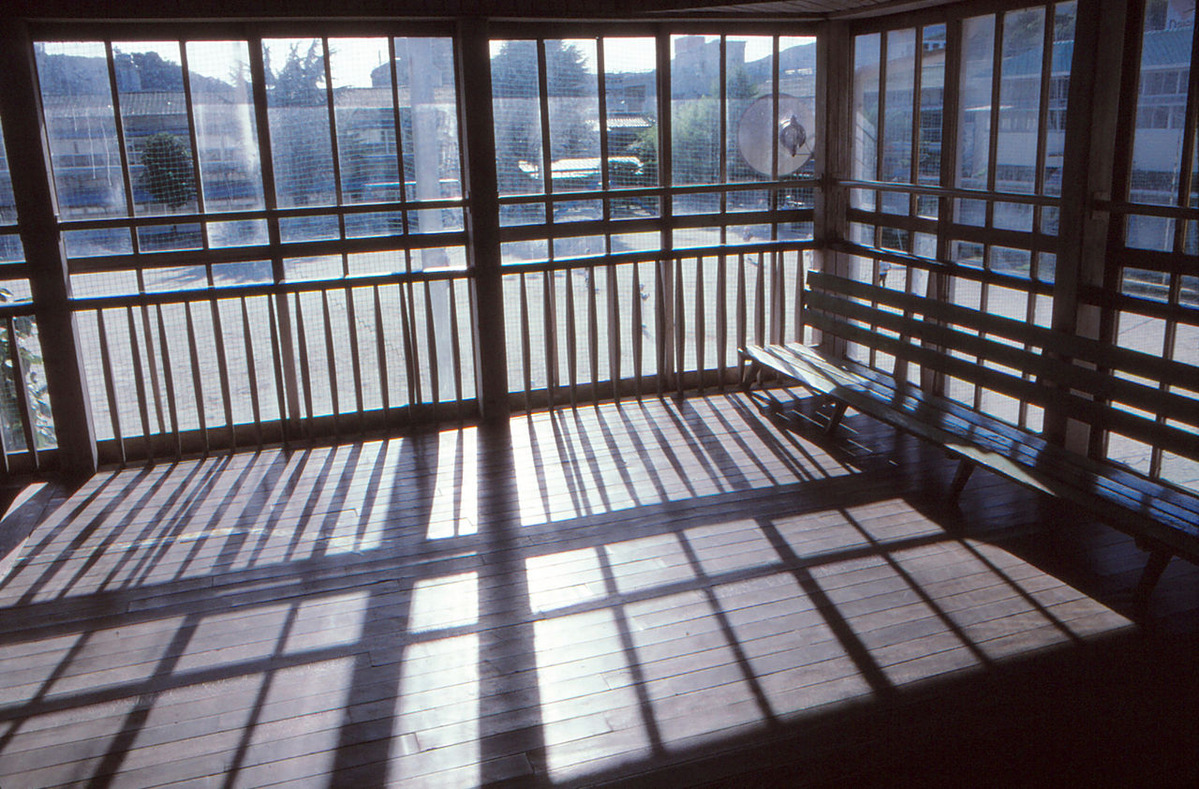 20190714花田佳明031江戸岡小特別教室等階段