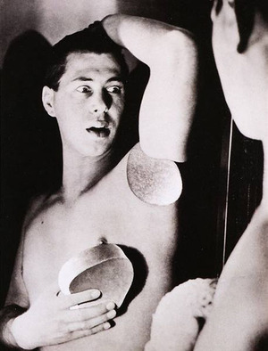 01ヘルベルトバイヤー_01「セルフポートレート」