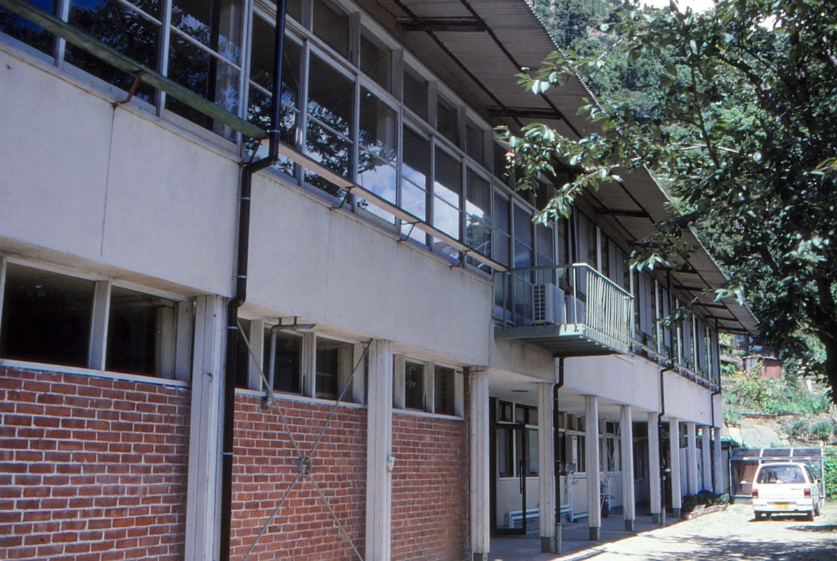 20190714花田佳明033伝染病棟外観