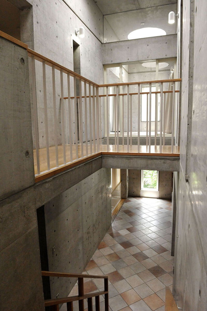 021_2階廊下3階渡り廊下