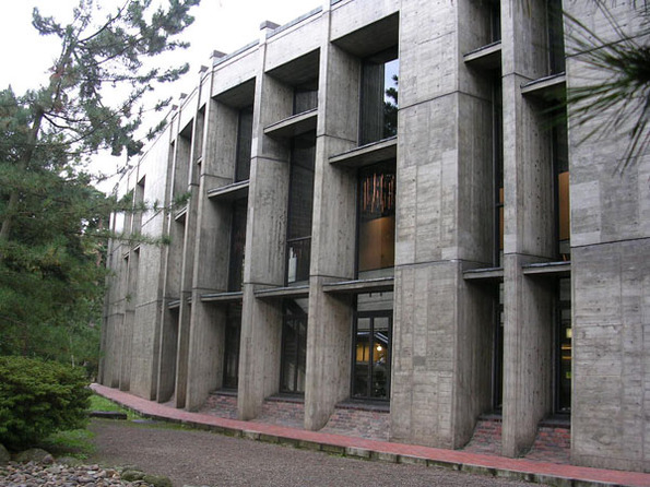 200510建築都市・弘前を訪ねる　前川國男、洋風建築、温泉の弘前ツアー